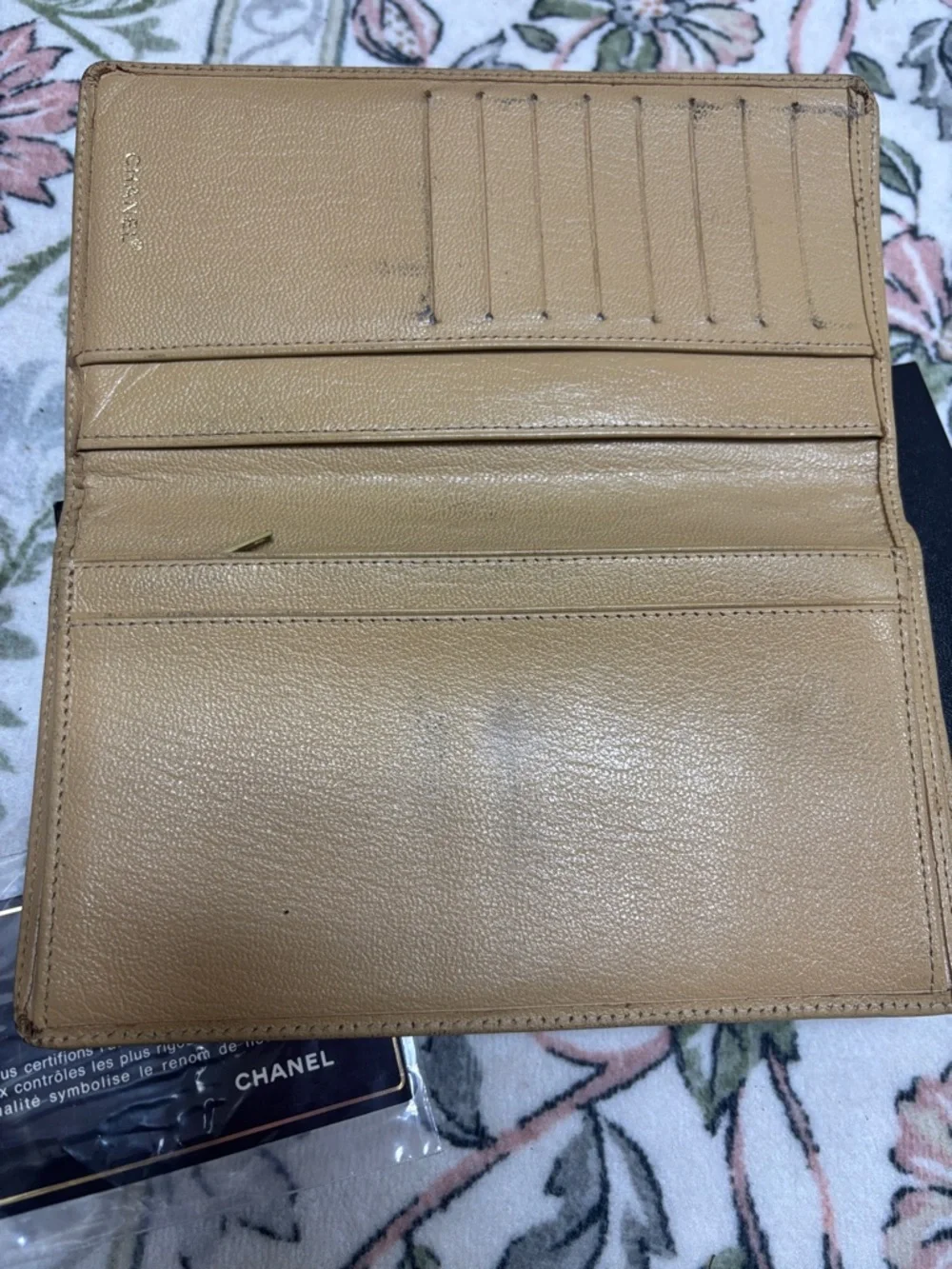 CHANEL Metallic Gold Caviar Leather Continental‎ Wallet